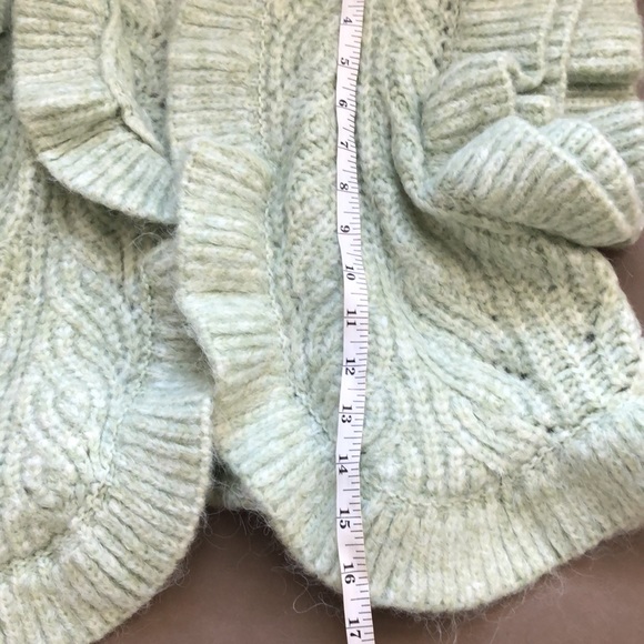 NWT ZARA Bloggers Favorite Knit Ruffle Vest Green - Picture 8 of 10